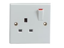 Switched UK 13 Amp 1 Gang Mains Outlet