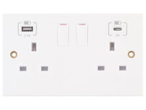 13A Double Switched Mains Socket c/w 2 USB